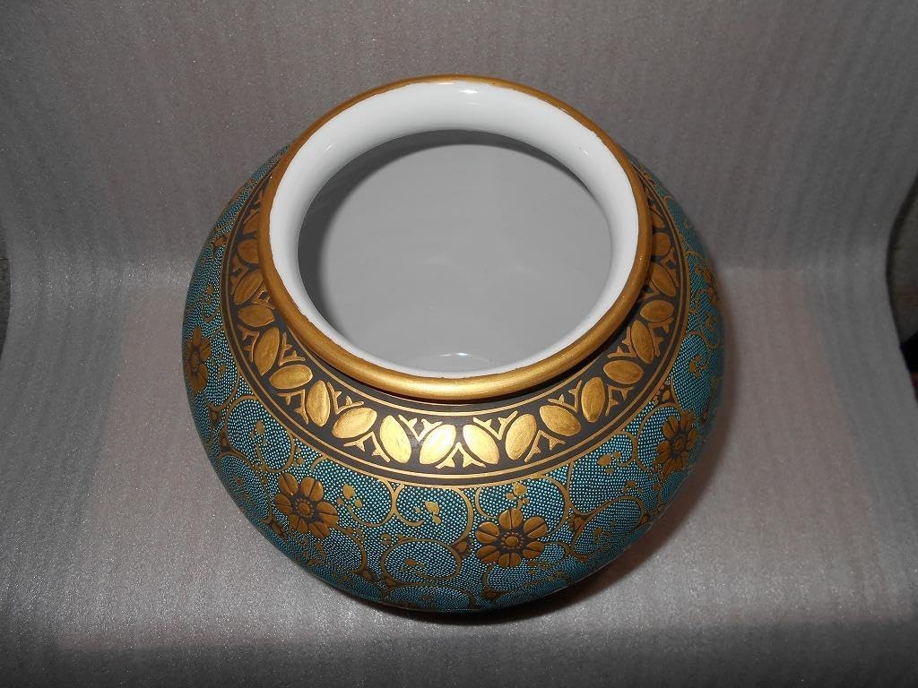 美品】九谷焼 花瓶 洋山造 金彩 青粒鉄仙唐草文 25cm 共